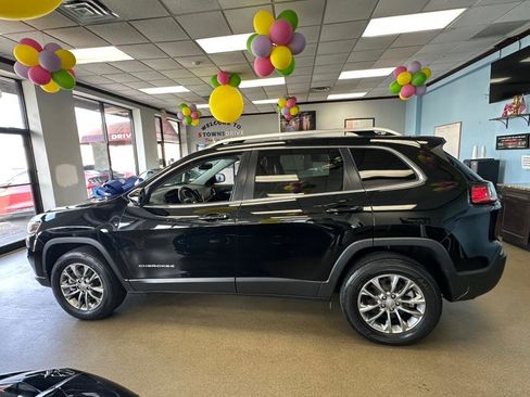 Used 2021 Jeep Cherokee Latitude Lux w/ Sun & Sound Group image 8