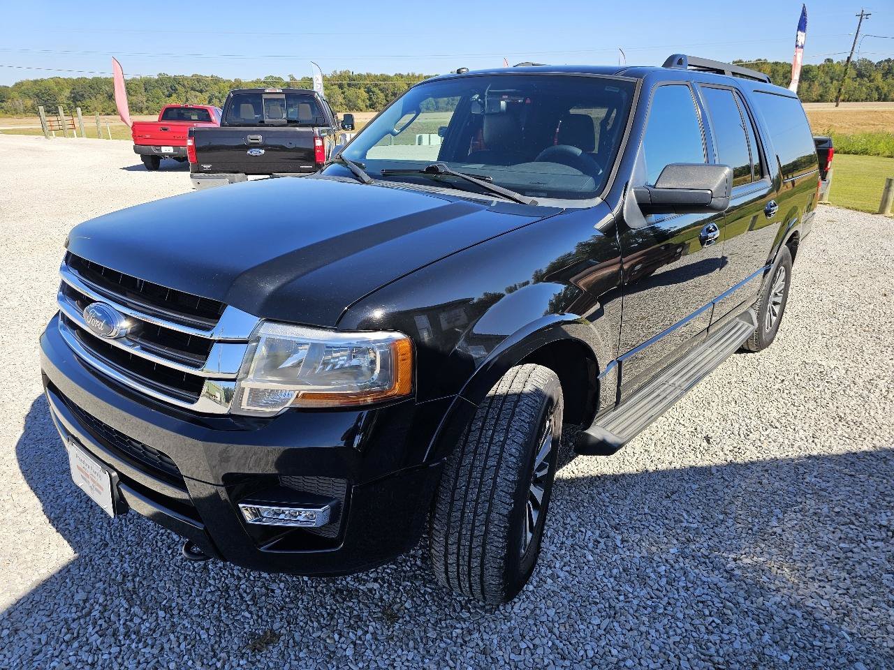 Used 2017 Ford Expedition EL XLT w/ Equipment Group 202A AWD/4WD image 5