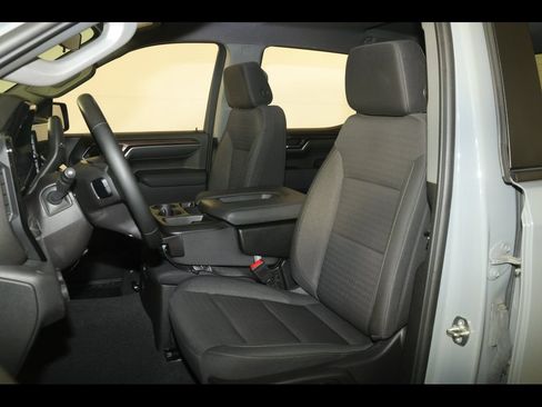 Used 2024 Chevrolet Silverado 1500 LT AWD/4WD image 23