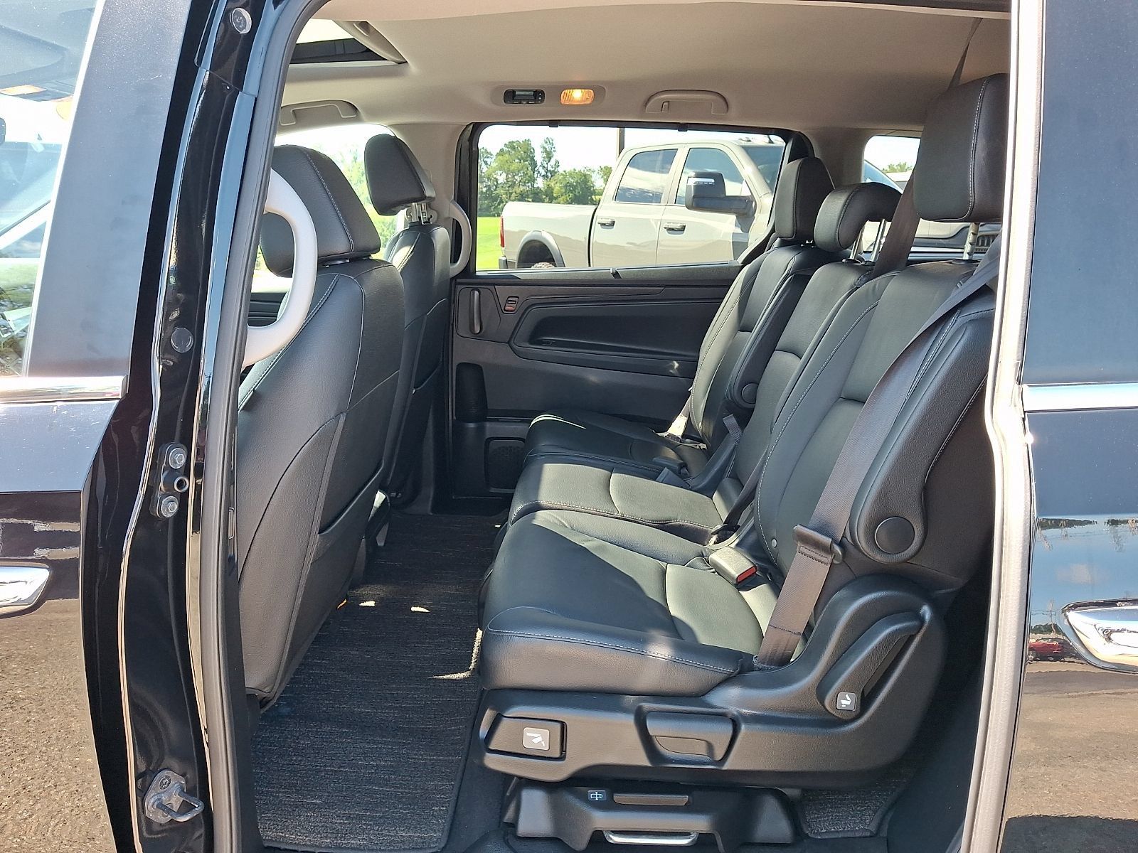 Used 2021 Honda Odyssey EX-L image 12