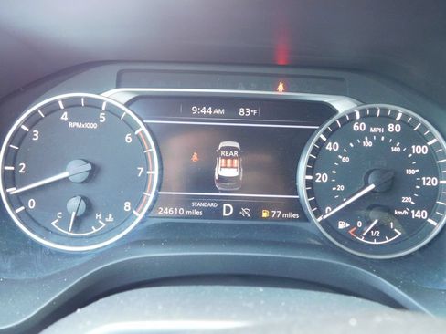 Used 2025 Nissan Rogue SV FWD image 10