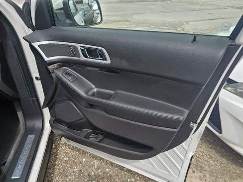 Used 2011 Ford Explorer Limited w/ 301A Rapid Spec Order Code FWD image 26