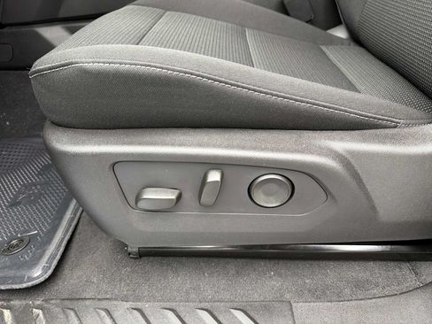 New 2026 GMC Canyon Elevation w/ Convenience Package RWD image 18