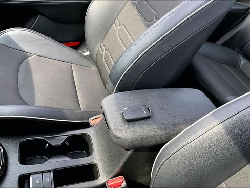 Used 2022 Kia Forte GT-Line w/ GT-Line Premium Package FWD image 15