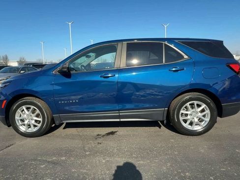 Used 2022 Chevrolet Equinox LS w/ LS Convenience Package FWD image 5