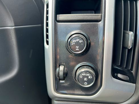 Used 2017 GMC Sierra 1500 SLE w/ SLE Value Package AWD/4WD image 13