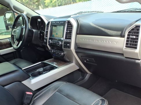 Used 2018 Ford F350 Lariat w/ Lariat Ultimate Package AWD/4WD image 10