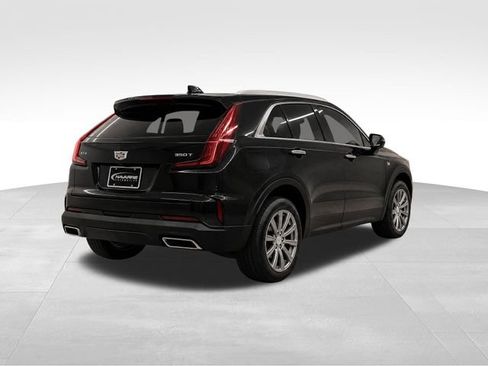 Used 2025 Cadillac XT4 Premium Luxury FWD image 7