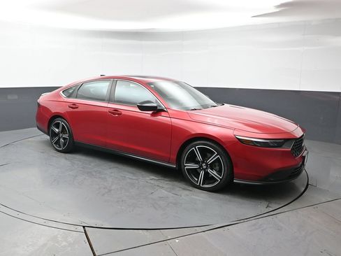 Used 2023 Honda Accord Sport image 8