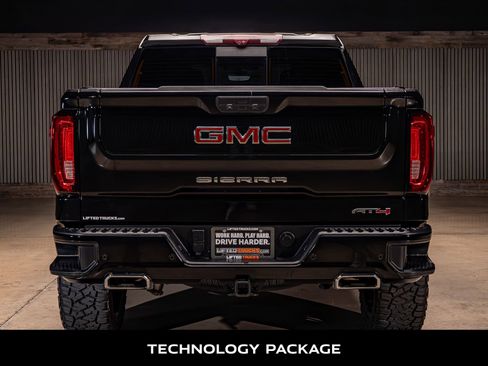 Used 2022 GMC Sierra 1500 AT4 w/ AT4 Premium Package image 7