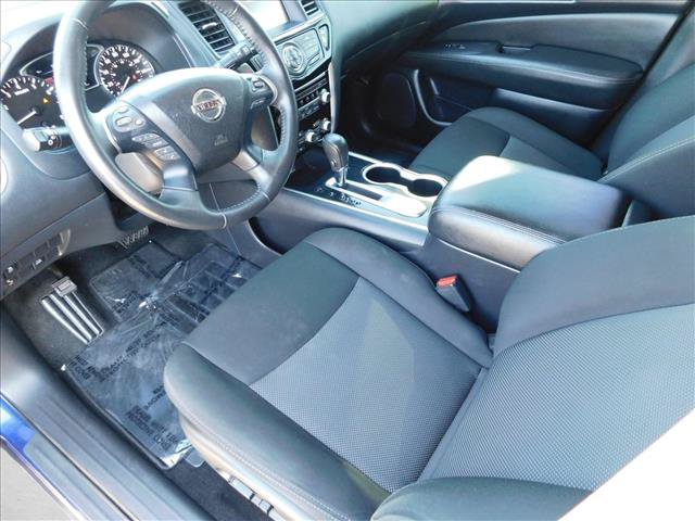 Used 2020 Nissan Pathfinder SV FWD image 16