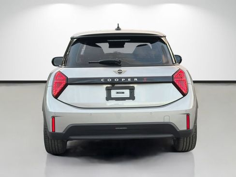 Used 2025 MINI Cooper S FWD image 4