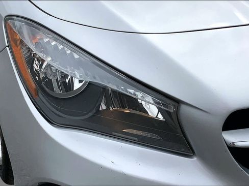Used 2018 Mercedes-Benz CLA 250 image 27
