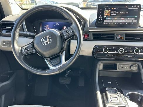 Used 2023 Honda Pilot Elite image 27