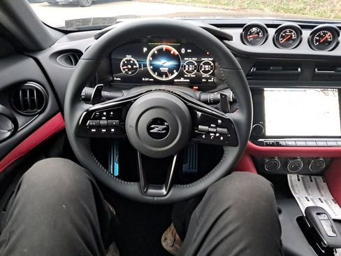 New 2025 Nissan Z Performance w/ Floor Mat Package image 14