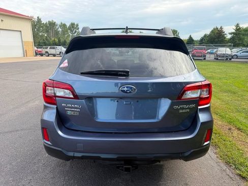 Used 2016 Subaru Outback 3.6R Limited AWD/4WD image 2