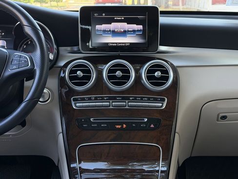 Used 2018 Mercedes-Benz GLC 300 image 5