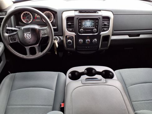 Used 2019 RAM 1500 Classic SLT RWD image 5