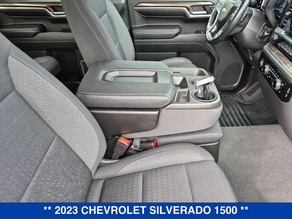 Used 2023 Chevrolet Silverado 1500 LT AWD/4WD image 32