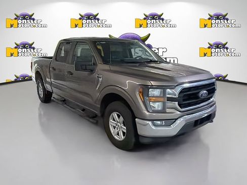Used 2023 Ford F150 XLT w/ Trailer Tow Package image 3