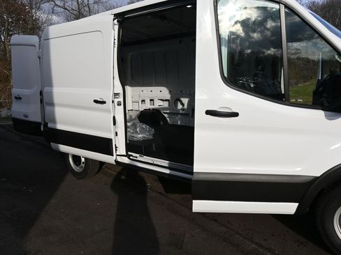 New 2026 Ford Transit 250 148 Medium Roof RWD image 62