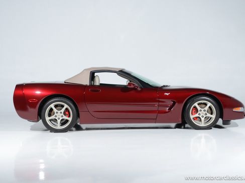 Used 2003 Chevrolet Corvette Convertible w/ Preferred Equipment Group1 image 13