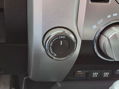 Used 2020 Toyota Tundra SR5 w/ SR5 Leather Package image 12