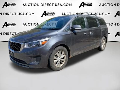 Used 2017 Kia Sedona LX w/ LX Essentials Premium Package image 1