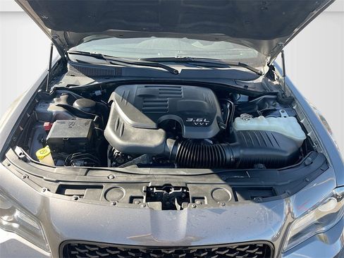 Used 2022 Chrysler 300 S image 30