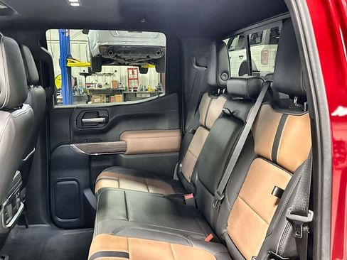 Used 2021 Chevrolet Silverado 1500 High Country w/ Technology Package RWD image 25