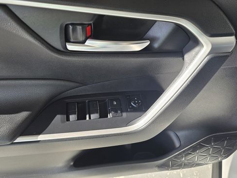 Used 2023 Toyota RAV4 XLE image 21