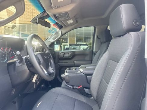 Used 2022 Chevrolet Silverado 1500 Custom Trail Boss w/ Safety Confidence Package AWD/4WD image 8
