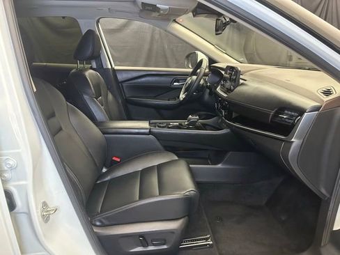 Used 2023 Nissan Rogue SL AWD/4WD image 15