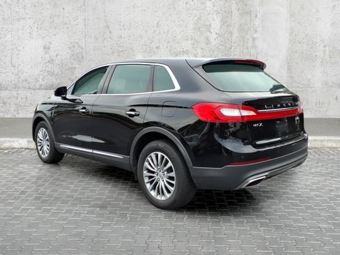 Used 2017 Lincoln MKX Select w/ Select Plus Package AWD/4WD image 9