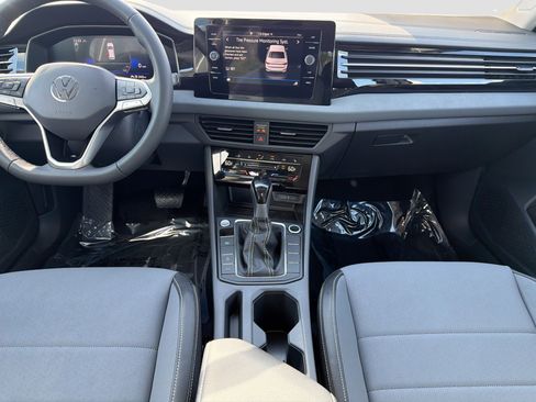 New 2026 Volkswagen Jetta SE image 17