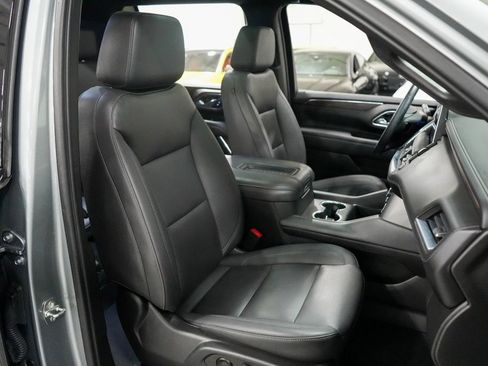 Used 2023 Chevrolet Suburban Z71 image 15