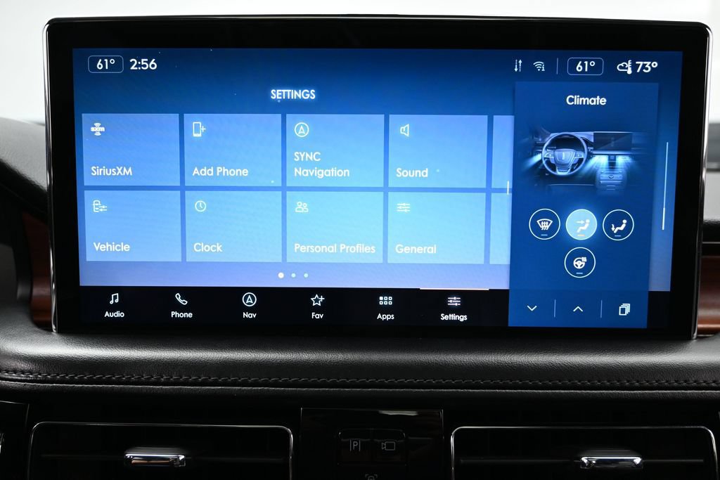 Used 2022 Lincoln Nautilus Reserve w/ Monochromatic Package AWD/4WD image 38