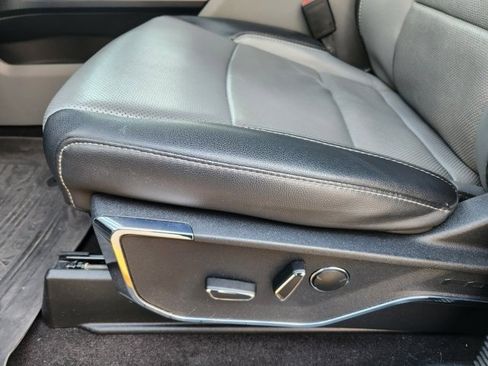 Certified 2022 Ford F150 Lariat w/ Equipment Group 502A High image 23