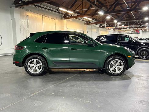 Used 2018 Porsche Macan image 2