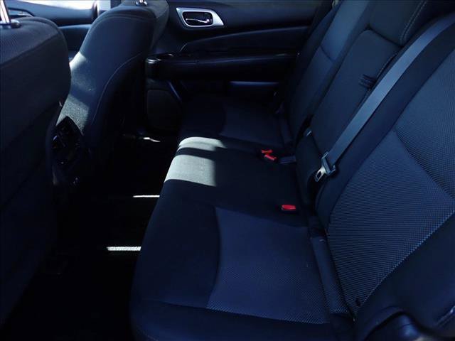 Used 2019 Nissan Pathfinder SV AWD/4WD image 10