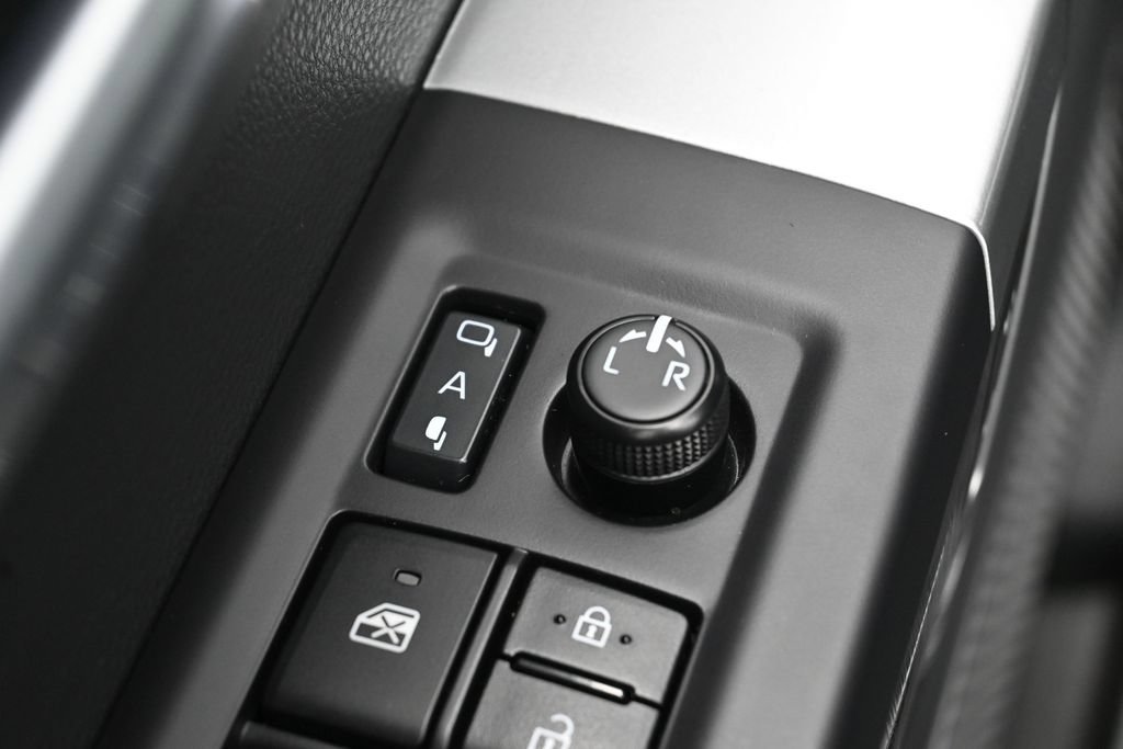 Used 2024 Toyota Tundra Platinum AWD/4WD image 13