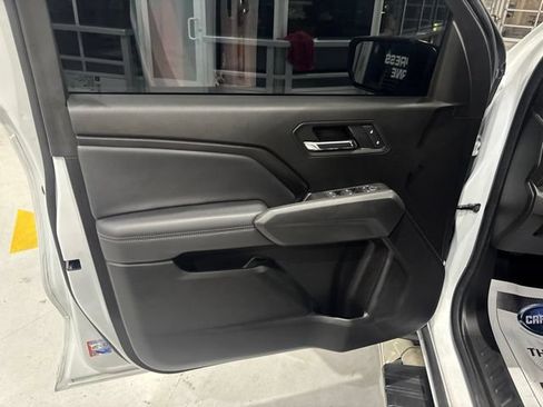 Used 2024 GMC Canyon Elevation w/ Convenience Package RWD image 11