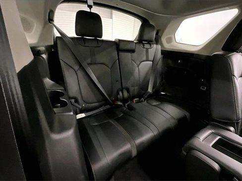 Used 2024 Honda Pilot Touring image 28