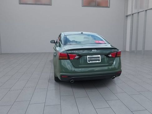 Certified 2025 Nissan Altima 2.5 SR w/ SR Premium Package AWD/4WD image 7