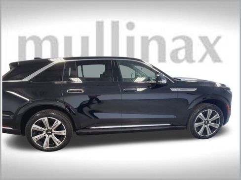 New 2025 Cadillac Escalade IQ Luxury 2 image 15