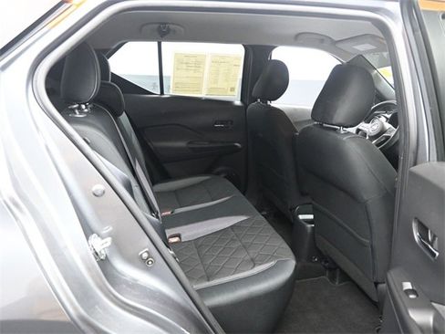 Used 2019 Nissan Kicks SV image 26