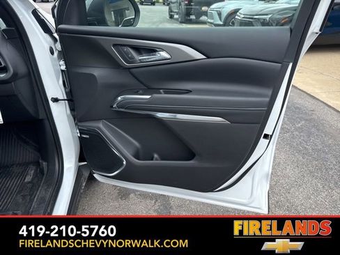 New 2025 Chevrolet Traverse LT w/ Enhanced Driving Package image 49