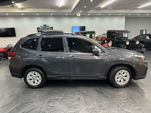 Used 2021 Subaru Forester AWD/4WD image 4