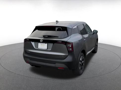 Used 2025 Nissan Kicks SV image 13