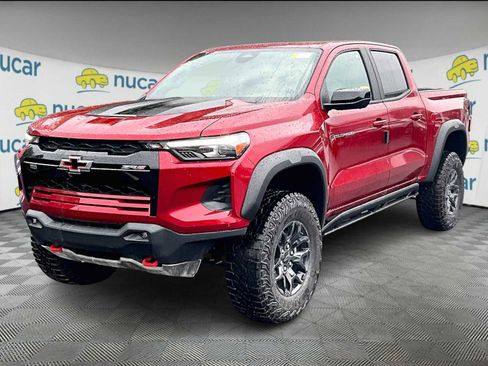 New 2025 Chevrolet Colorado ZR2 w/ Midnight Edition image 4